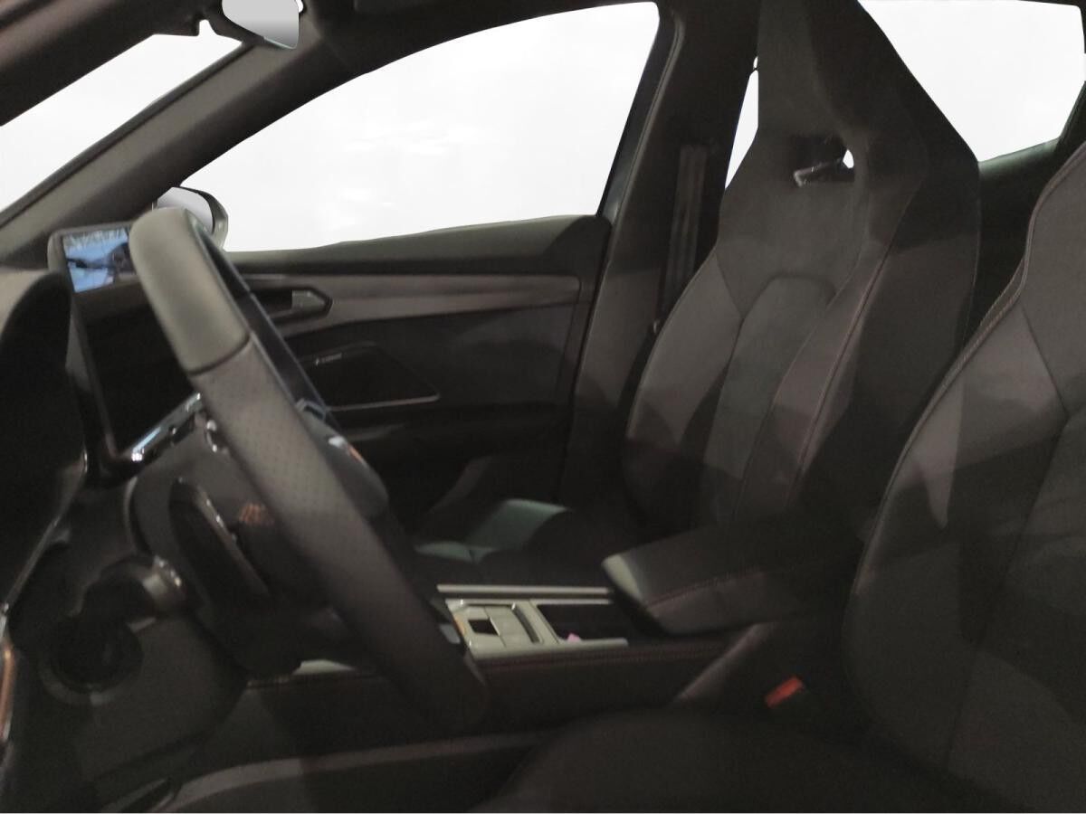 Cupra Formentor 1.5 e-HYBRID VZ Black Edition Cupra Formentor 1.5 e-HYBRID VZ Black Edition