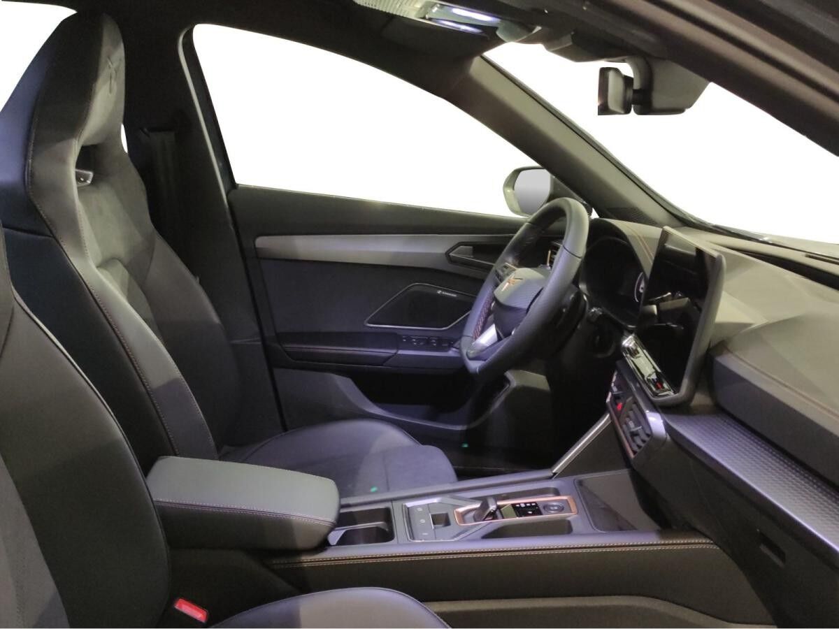 Cupra Formentor 1.5 e-HYBRID VZ Black Edition Cupra Formentor 1.5 e-HYBRID VZ Black Edition