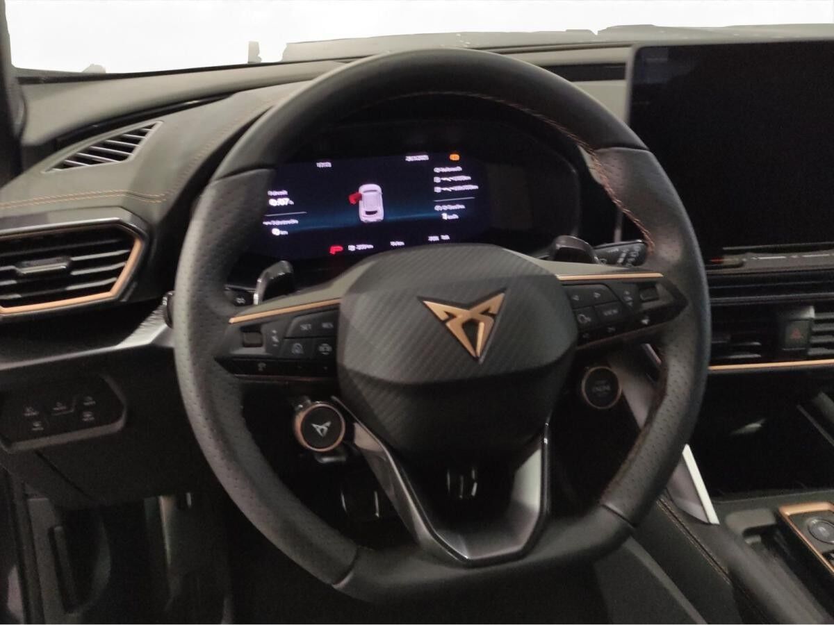 Cupra Formentor 1.5 e-HYBRID VZ Black Edition Cupra Formentor 1.5 e-HYBRID VZ Black Edition