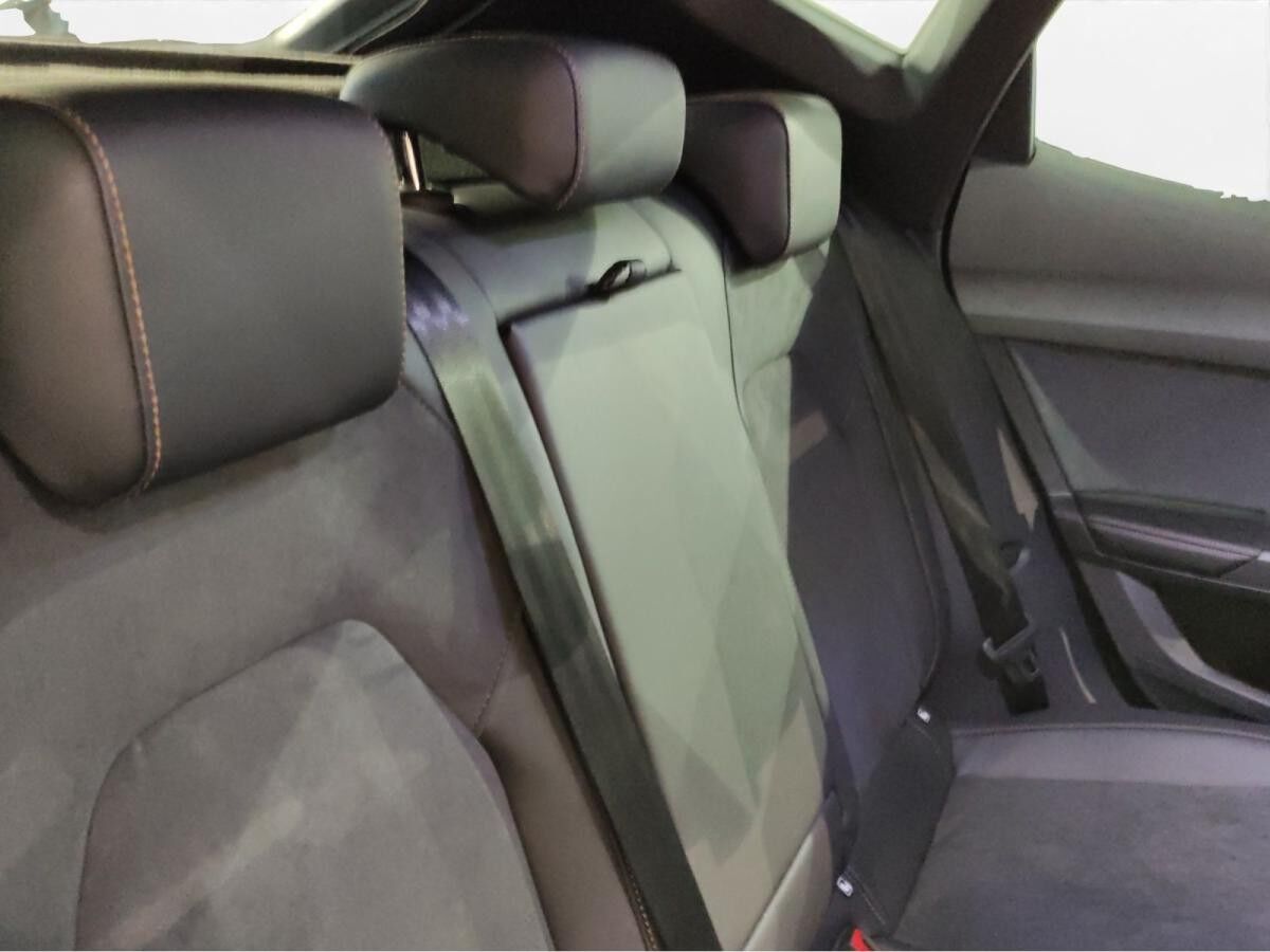 Cupra Formentor 1.5 e-HYBRID VZ Black Edition Cupra Formentor 1.5 e-HYBRID VZ Black Edition