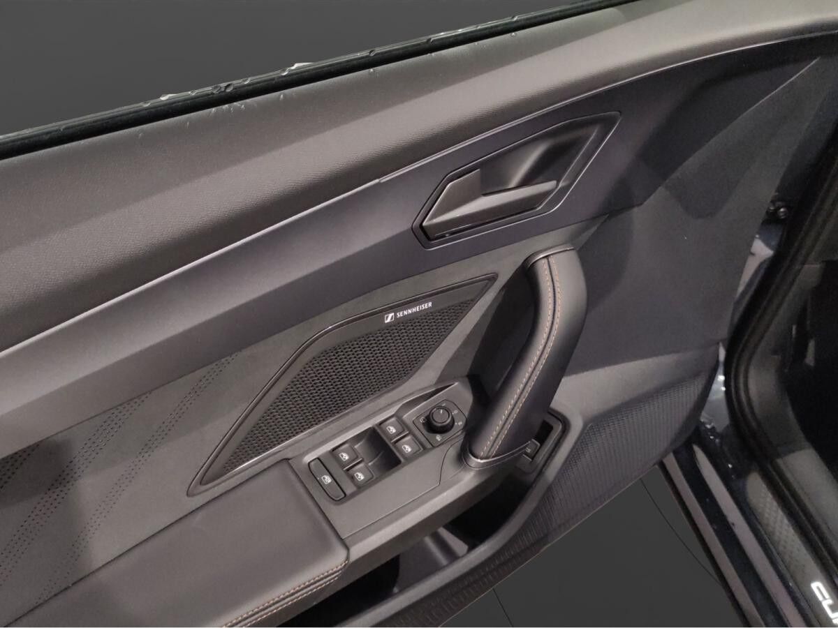 Cupra Formentor 1.5 e-HYBRID VZ Black Edition Cupra Formentor 1.5 e-HYBRID VZ Black Edition