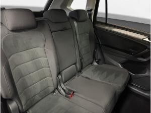 Volkswagen Tiguan Allspace 2.0 TDI 4M AHK Matrix LM 18" Navi RFK ACC