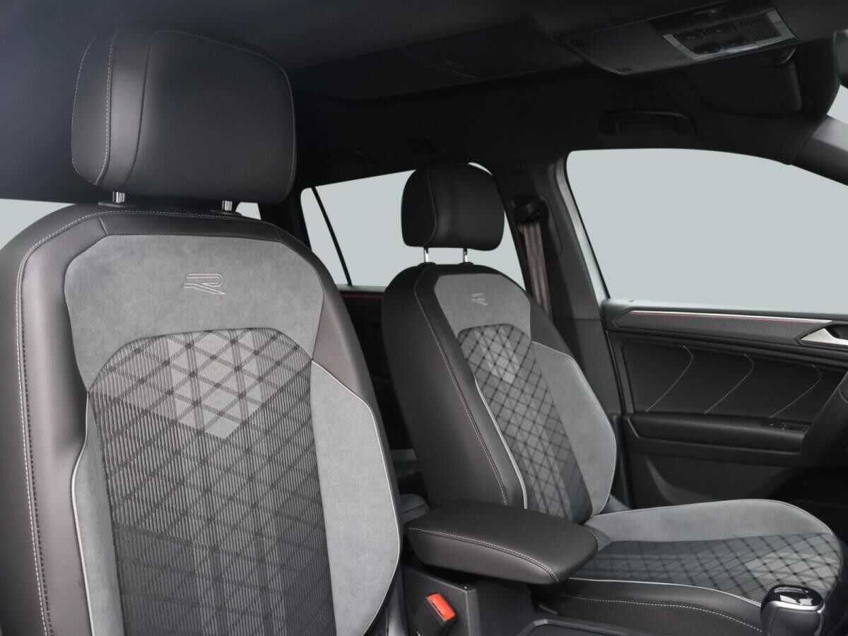 Volkswagen Tiguan Allspace 2.0TSI R-LINE +AHK+7 SITZE
