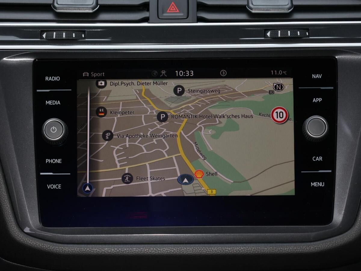 Volkswagen Tiguan Allspace 2.0TSI R-LINE +AHK+7 SITZE