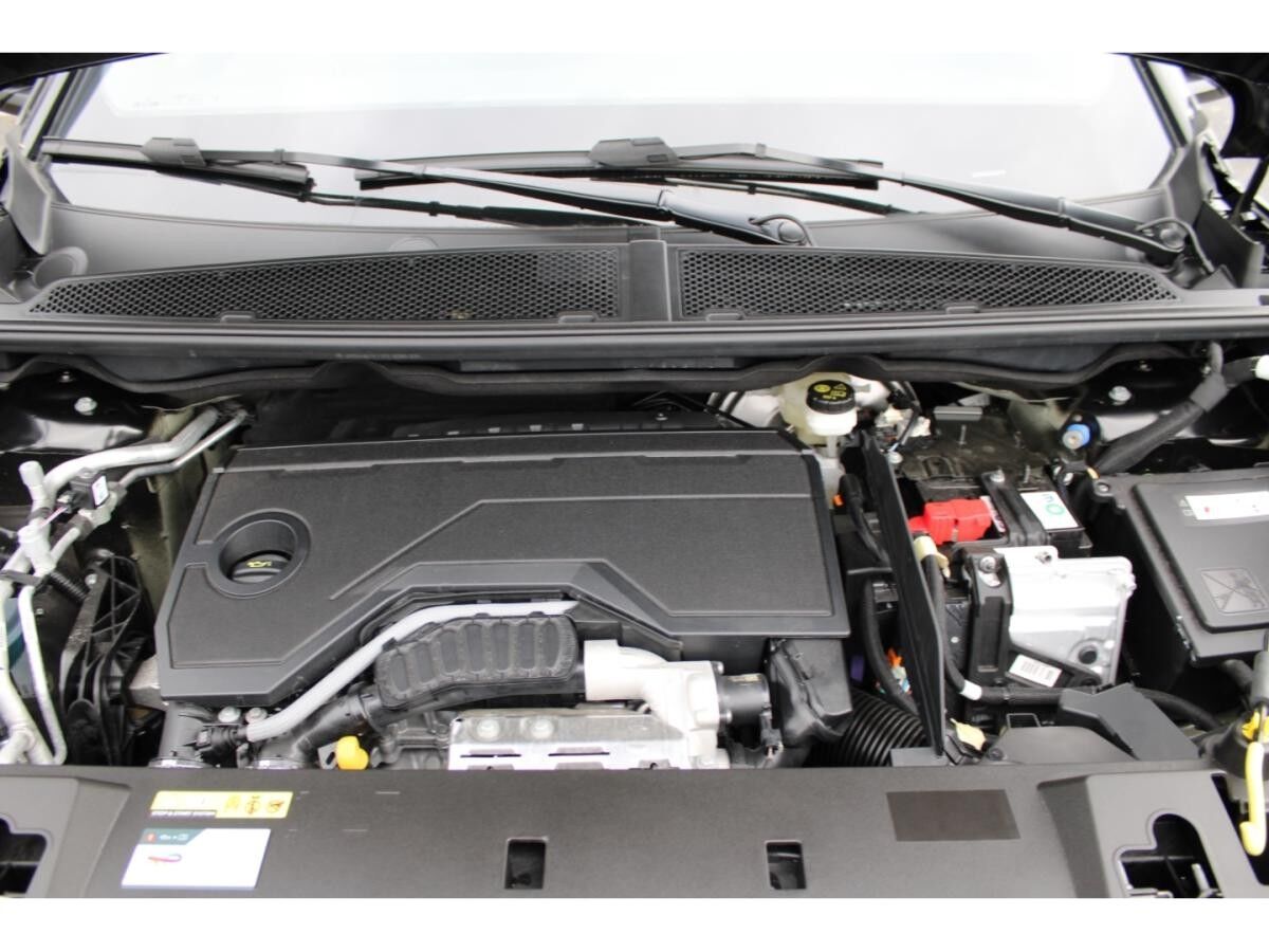 Peugeot 5008 Allure MILD HYBRID 145 e-DSC6 *Anhängerkupplung*