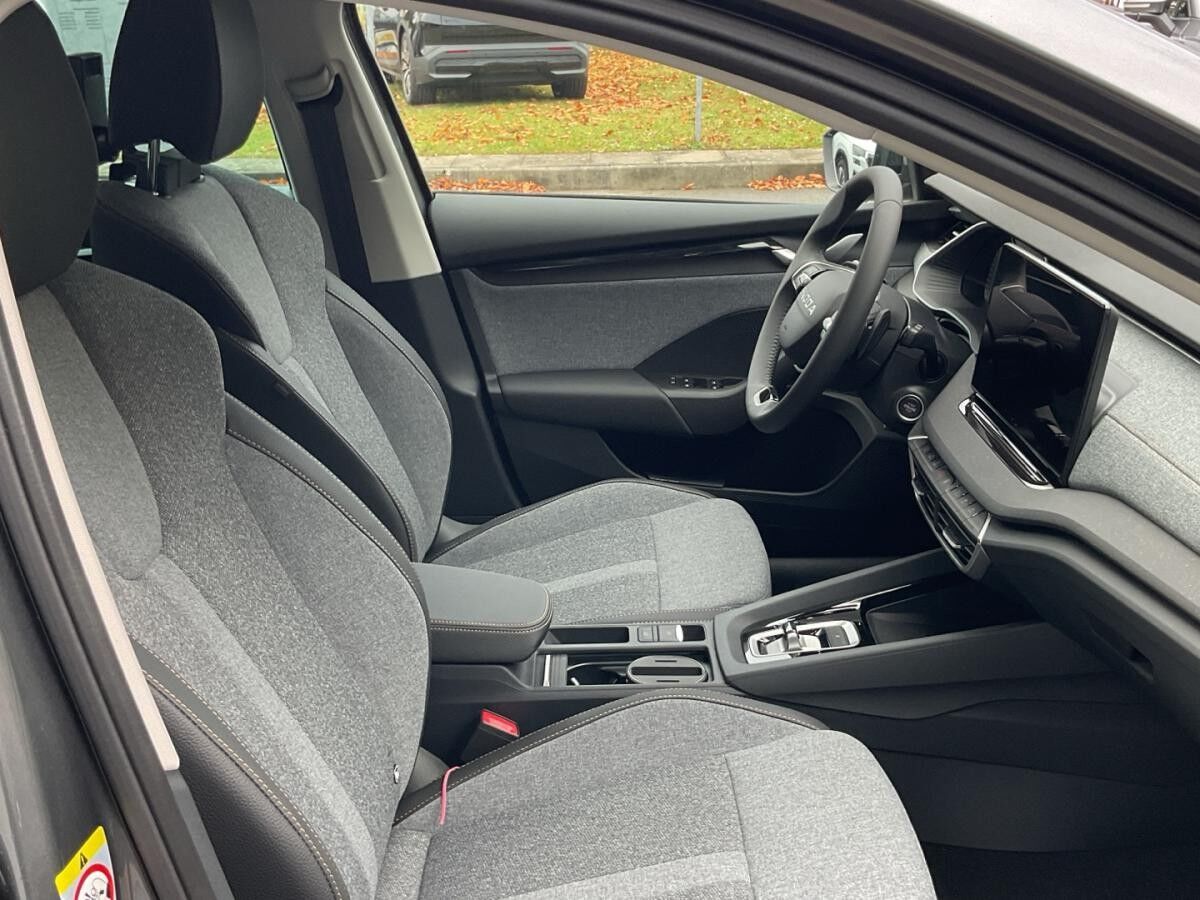 Skoda Octavia Combi 2.0 TDI  DSG Tour Matrix-LED-Scheinwerfer, Multifunktionskamera (Für Fahrerassistenzsysteme),