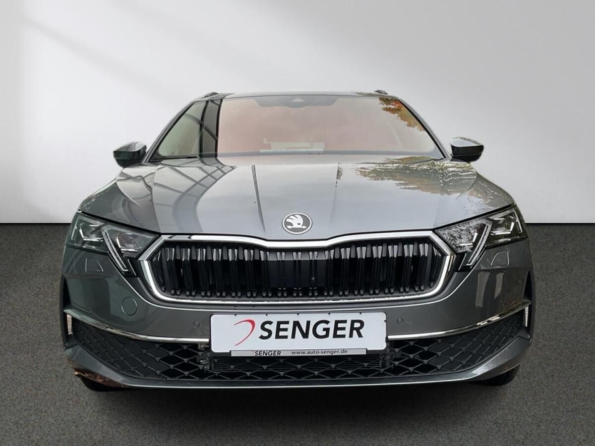 Skoda Octavia Combi 2.0 TDI  DSG Tour Matrix-LED-Scheinwerfer, Multifunktionskamera (Für Fahrerassistenzsysteme),