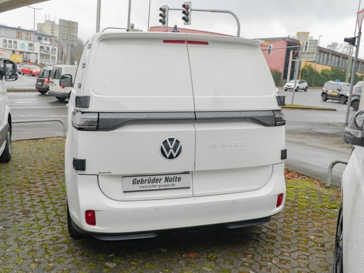 Volkswagen ID.Buzz Cargo Pro **mit Regalsystem** sofort verfügbar