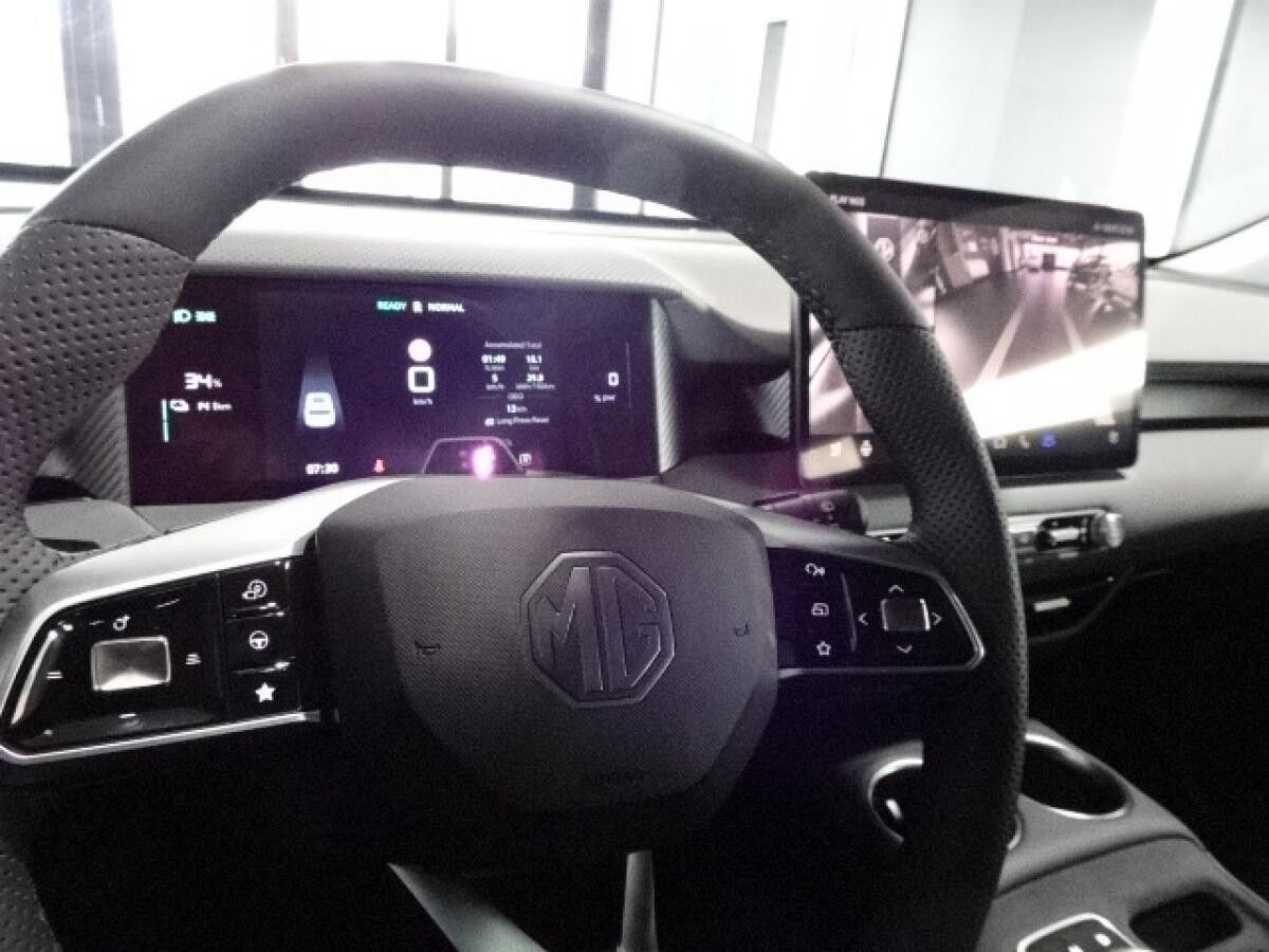 MG S5 EV Luxury Long Range