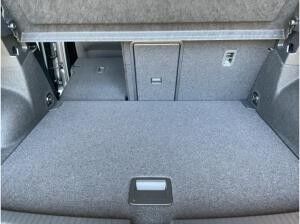 Volkswagen T-Roc Style 2.0 l TDI 150 PS DSG SOFORT VERFÜGBAR KLIMA LED NAVI ALU