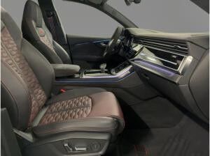 Audi RS Q8 performance tiptr. NACHTS AHK STDHZG HUD 360°K MATRIX PANO Audi RS Q8 performance tiptr. NACHTS AHK STDHZG HUD 360°K MATRIX PANO