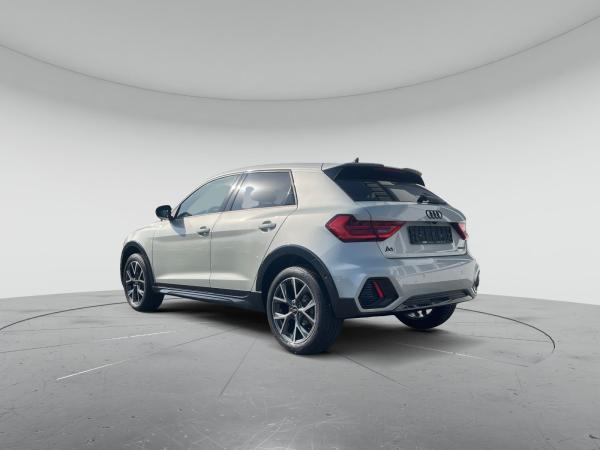 Audi A1 allstreet 30 TFSI S tronic LED RFK design selection