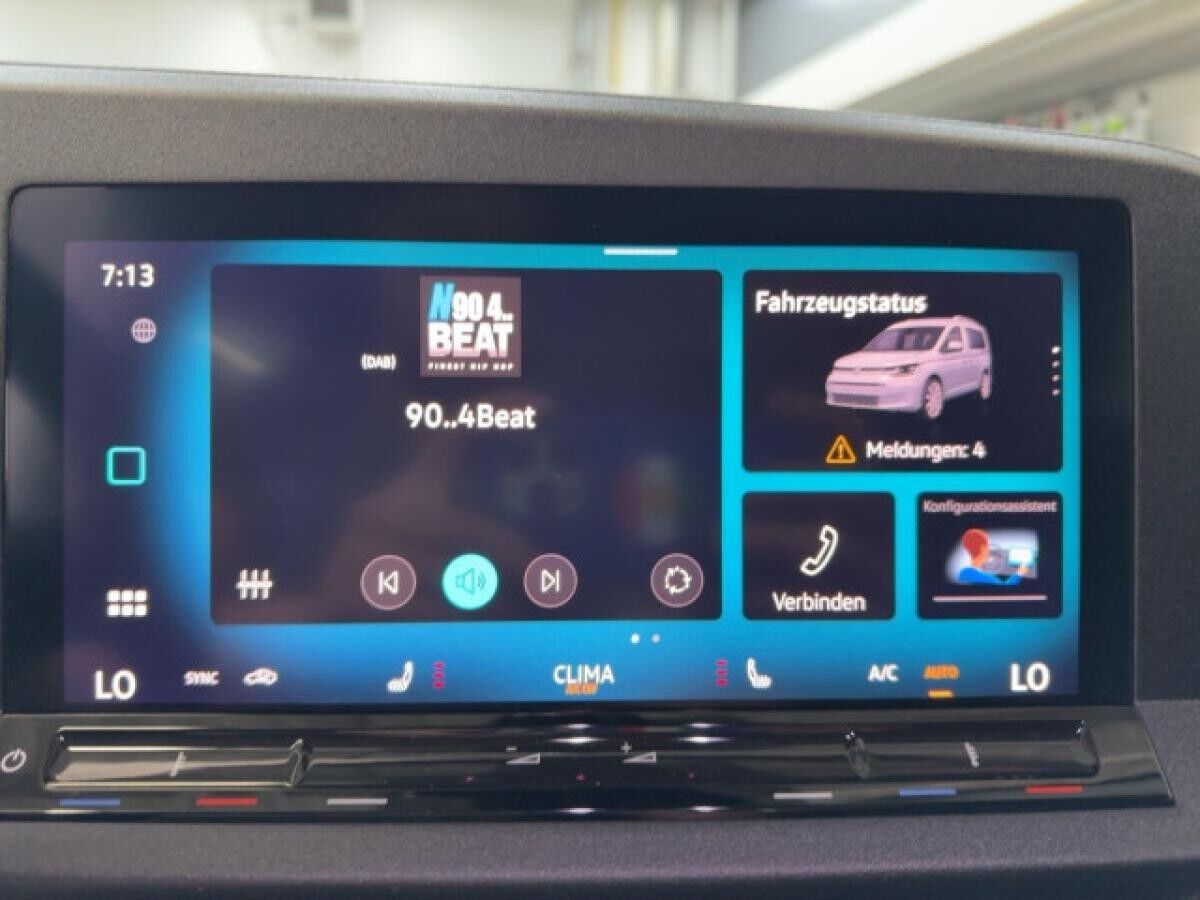 Volkswagen Caddy Maxi Life 1.5 TSI 85 KW DSG * 7-Sitze* LED* M+S* AHK