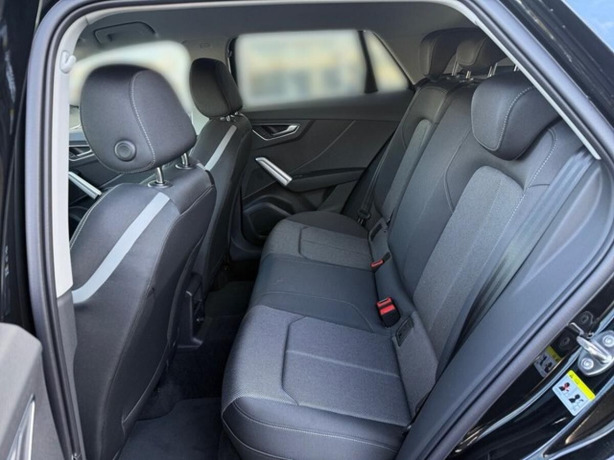 Audi Q2 Sline AHK Kamera LED Navi Automatik