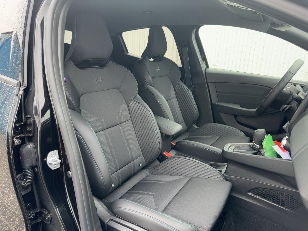 Renault Clio Esprit Alpine Full Hybrid E-Tech 145