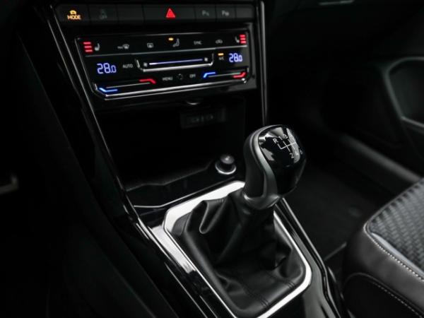 Volkswagen T-Roc Cabriolet R-Line 1.5 TSI Kamera Winter Ganzjahresreifen