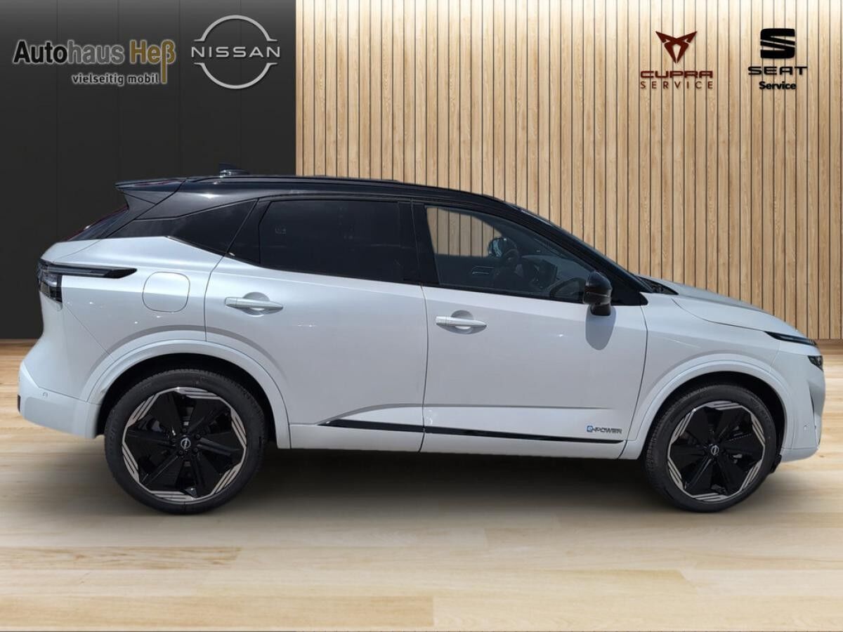 Nissan Qashqai NAVI,360°,20"