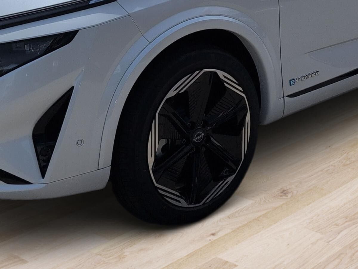 Nissan Qashqai NAVI,360°,20"