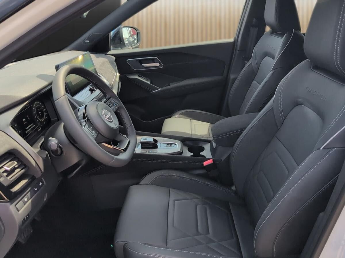 Nissan Qashqai NAVI,360°,20"