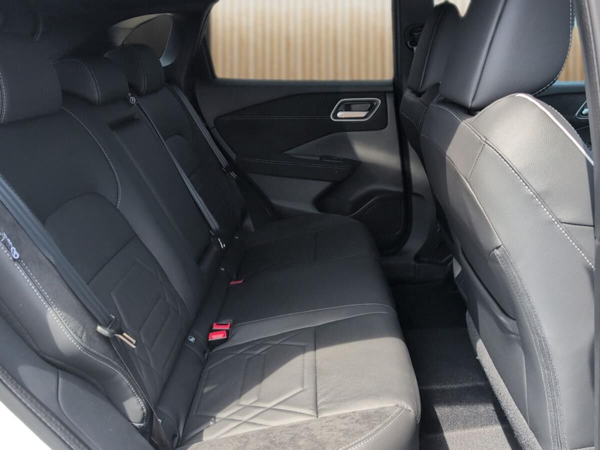 Nissan Qashqai NAVI,360°,20"