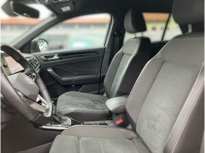 Volkswagen T-Roc R-Line 2.0 TDI DSG / Navi, AHK, LED+, RFK