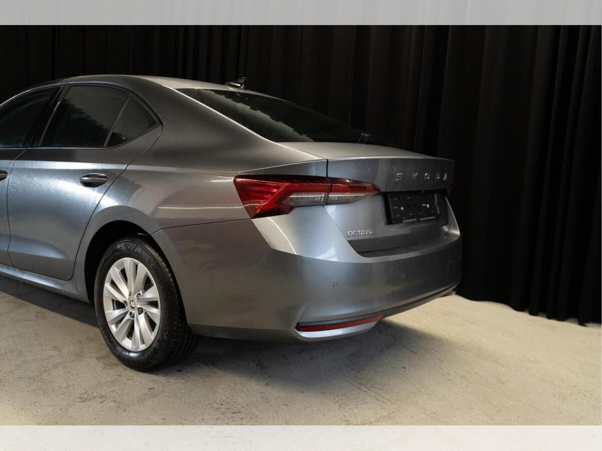 Skoda Octavia 2.0 TDI 110kW DSG Selection AHK Lim.