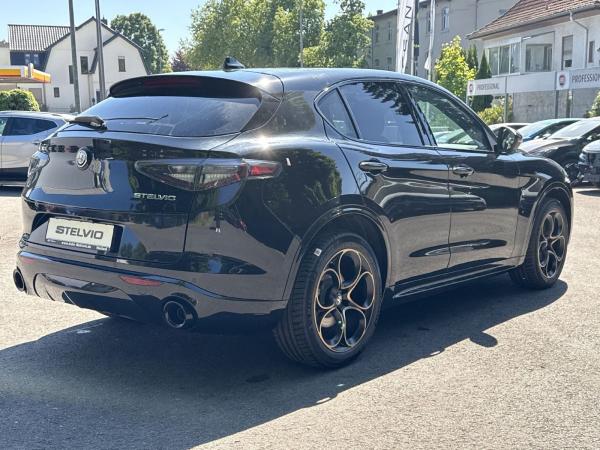 Alfa Romeo Stelvio 2.0 Turbo 16V Intensa Q4 Panoramadach