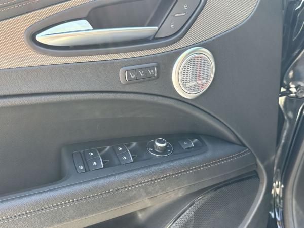 Alfa Romeo Stelvio 2.0 Turbo 16V Intensa Q4 Panoramadach