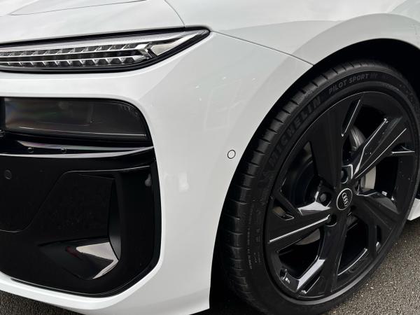 Audi A6 e-tron Avant performance Digitales Cockpit 0,25% möglich