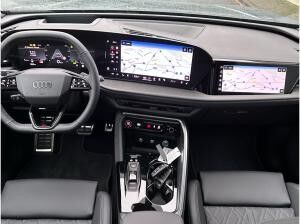 Audi Q5 SUV TDI quattro S tronic Digitales Cockpit