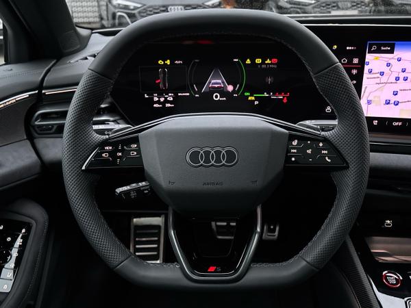 Audi A5 e-hybrid quattro MMI experience pro Panorama