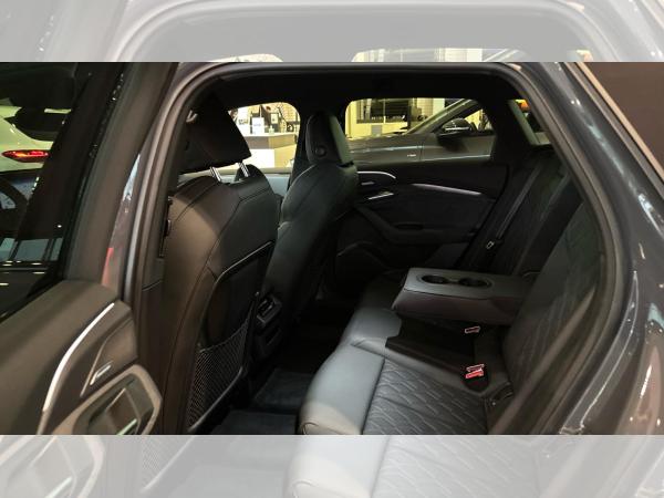 Audi A6 e-tron Avant quattro Tech plus Paket Navi LED