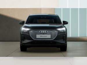 Audi Q4 e-tron Q4 45 quattro e-tron S-Line AHK Matrix RFK 20