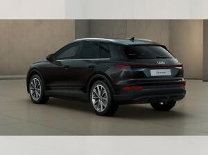 Audi Q4 e-tron Q4 45 quattro e-tron S-Line AHK Matrix RFK 20