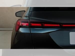 Audi Q4 e-tron Q4 45 quattro e-tron S-Line AHK Matrix RFK 20