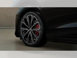 Audi A6 e-tron Avant quattro AHK Matrix 21 Pano HUD