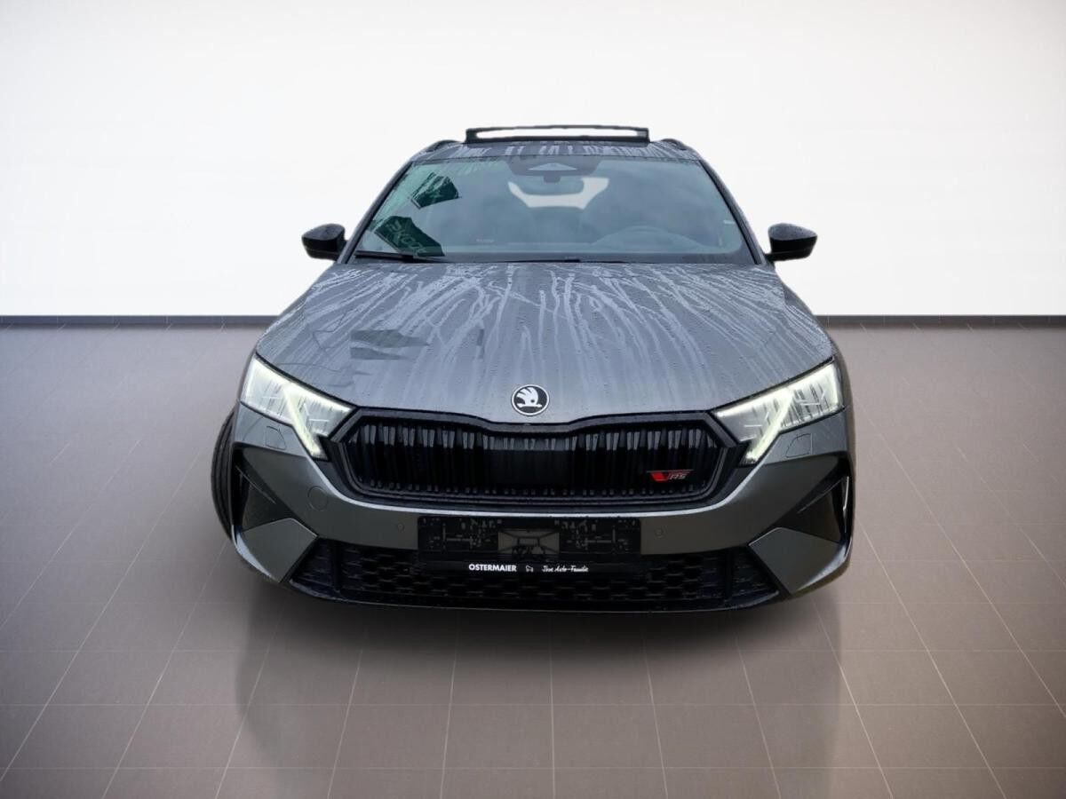 Skoda Octavia Combi RS 2.0TSI MATRIX.NAVI.TravelA.KAM.PSD.AHK.ASSIST+.SMARTLINK.DAB