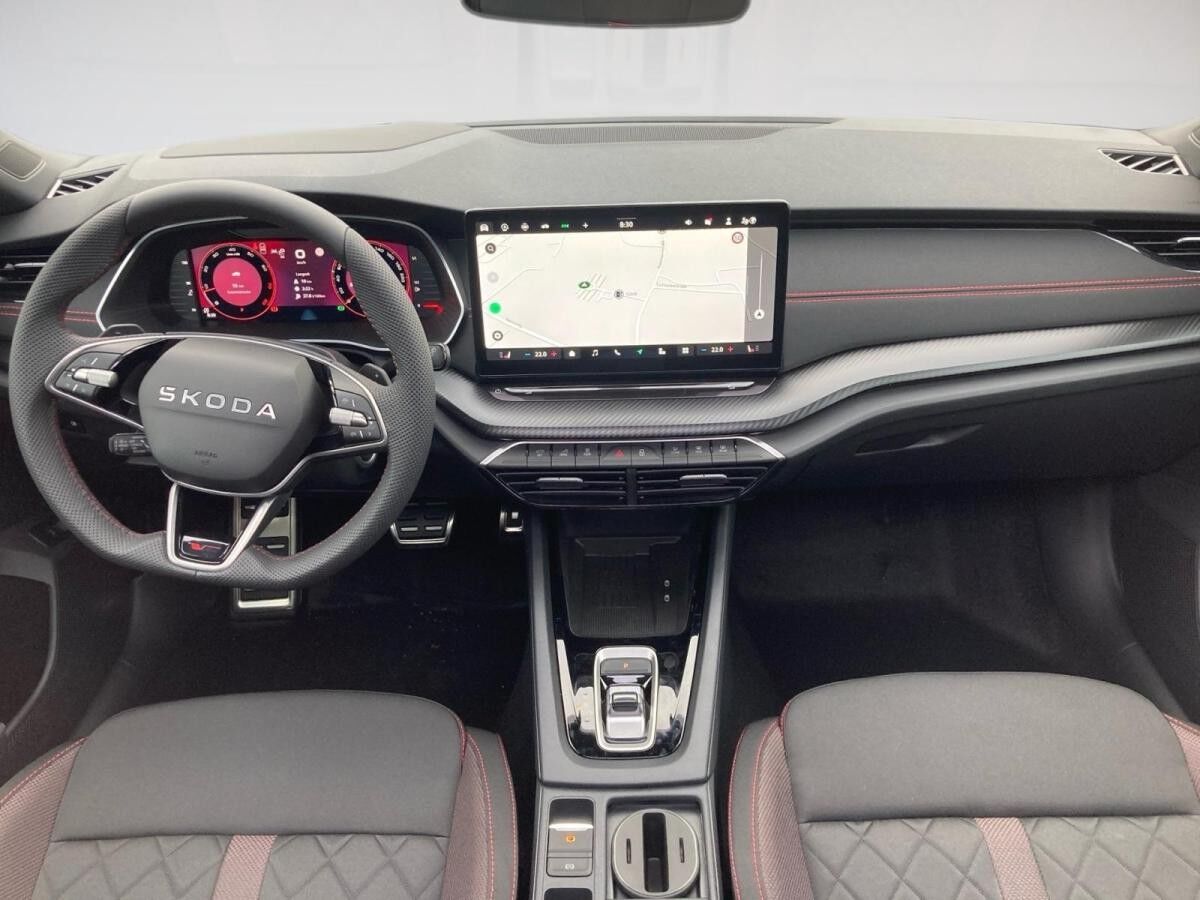 Skoda Octavia Combi RS 2.0TSI MATRIX.NAVI.TravelA.KAM.PSD.AHK.ASSIST+.SMARTLINK.DAB