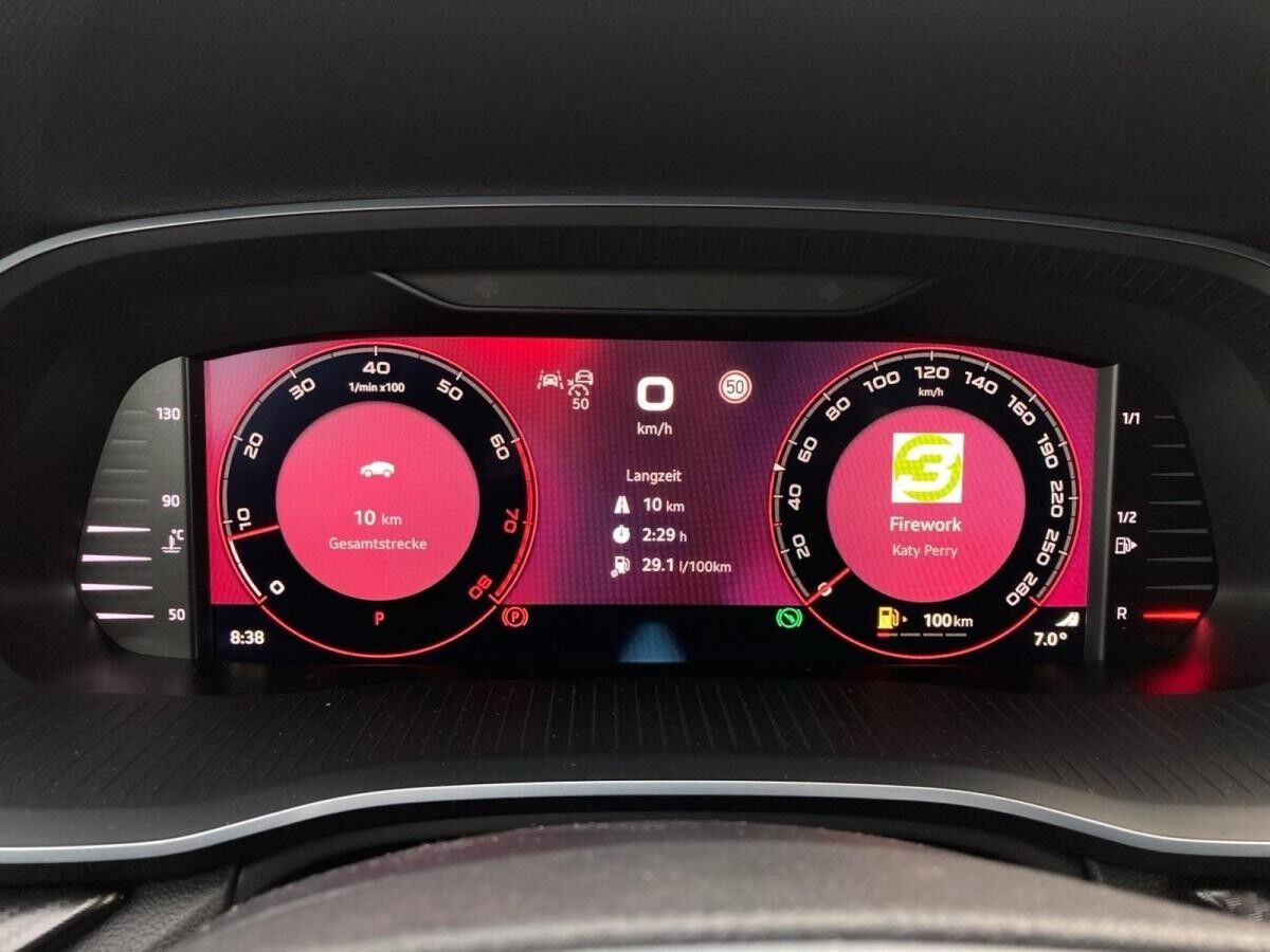 Skoda Octavia Combi RS 2.0TSI MATRIX.NAVI.TravelA.KAM.PSD.AHK.ASSIST+.SMARTLINK.DAB