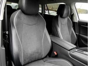 Volkswagen Passat Variant 1.5 eTSI NAVI ACC LED