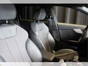 Audi A4 35 TDI S tronic S line Avant AHK
