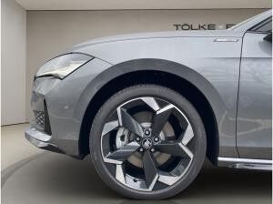 Skoda Superb Combi 2.0 TDI W Sportline SOFORT VERFÜGBAR! DCC ACC AHK AUT