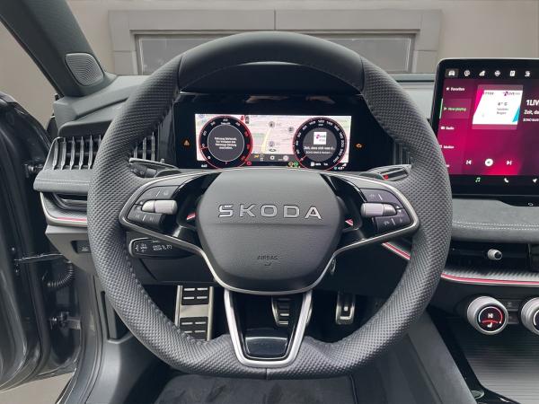 Skoda Superb Combi 2.0 TDI DSG Sportline SOFORT VERFÜGBAR! DCC ACC AHK AUT