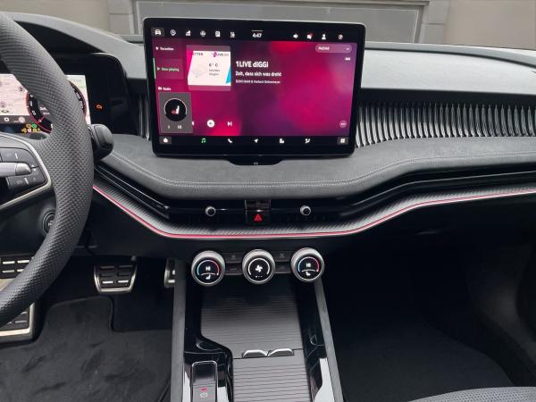 Skoda Superb Combi 2.0 TDI DSG Sportline SOFORT VERFÜGBAR! DCC ACC AHK AUT