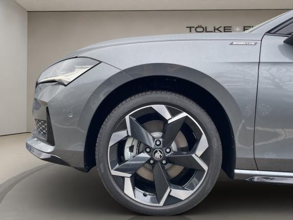 Skoda Superb Combi 2.0 TDI DSG Sportline SOFORT VERFÜGBAR! DCC ACC AHK AUT