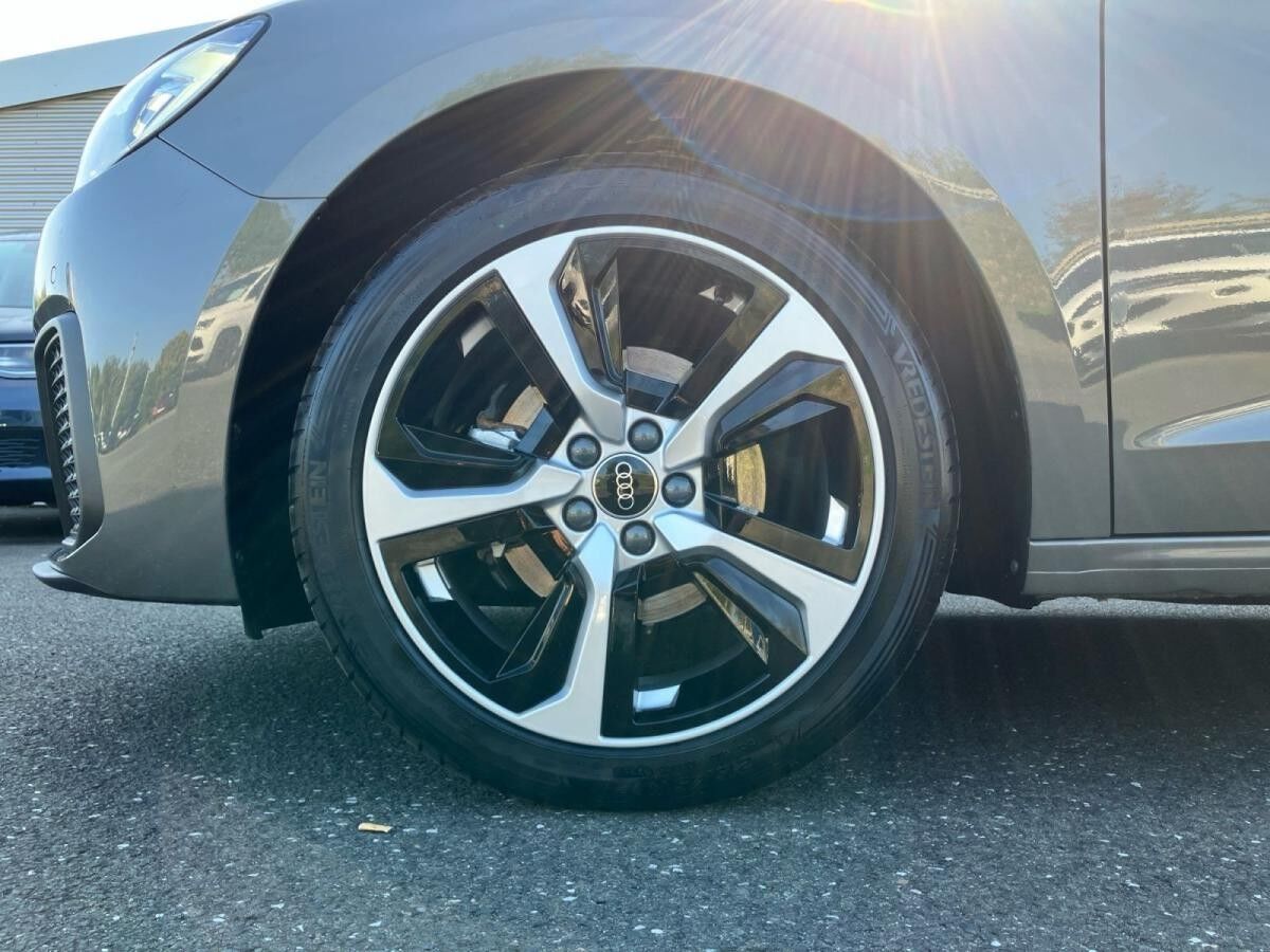 Audi A1 Sportback 30TFSI S-tronic / Connect, LED, RFK