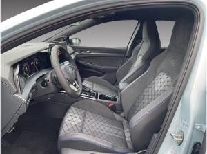 Volkswagen Golf VIII Lim. (DA1)