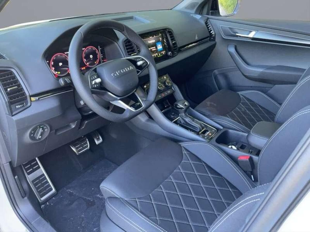 Skoda Karoq KAROQ SPORTLINE 1,5 TSI 110 KW 7-GANG-DSG