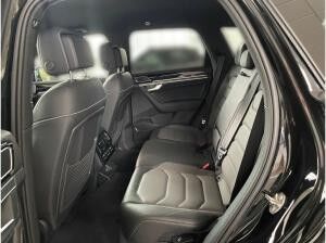 Volkswagen Touareg R-Line 4MO*NAV*AHK*Niveau*ACC*Dynaudio* Volkswagen Touareg R-Line 4MO*NAV*AHK*Niveau*ACC*Dynaudio*