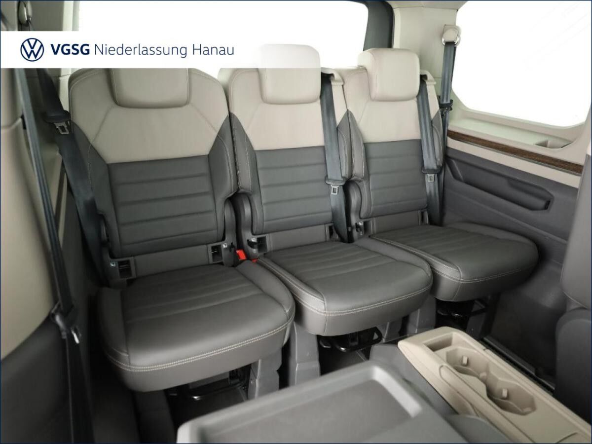 Volkswagen Multivan Style AHK Multifunktionstisch 7 Sitze LED
